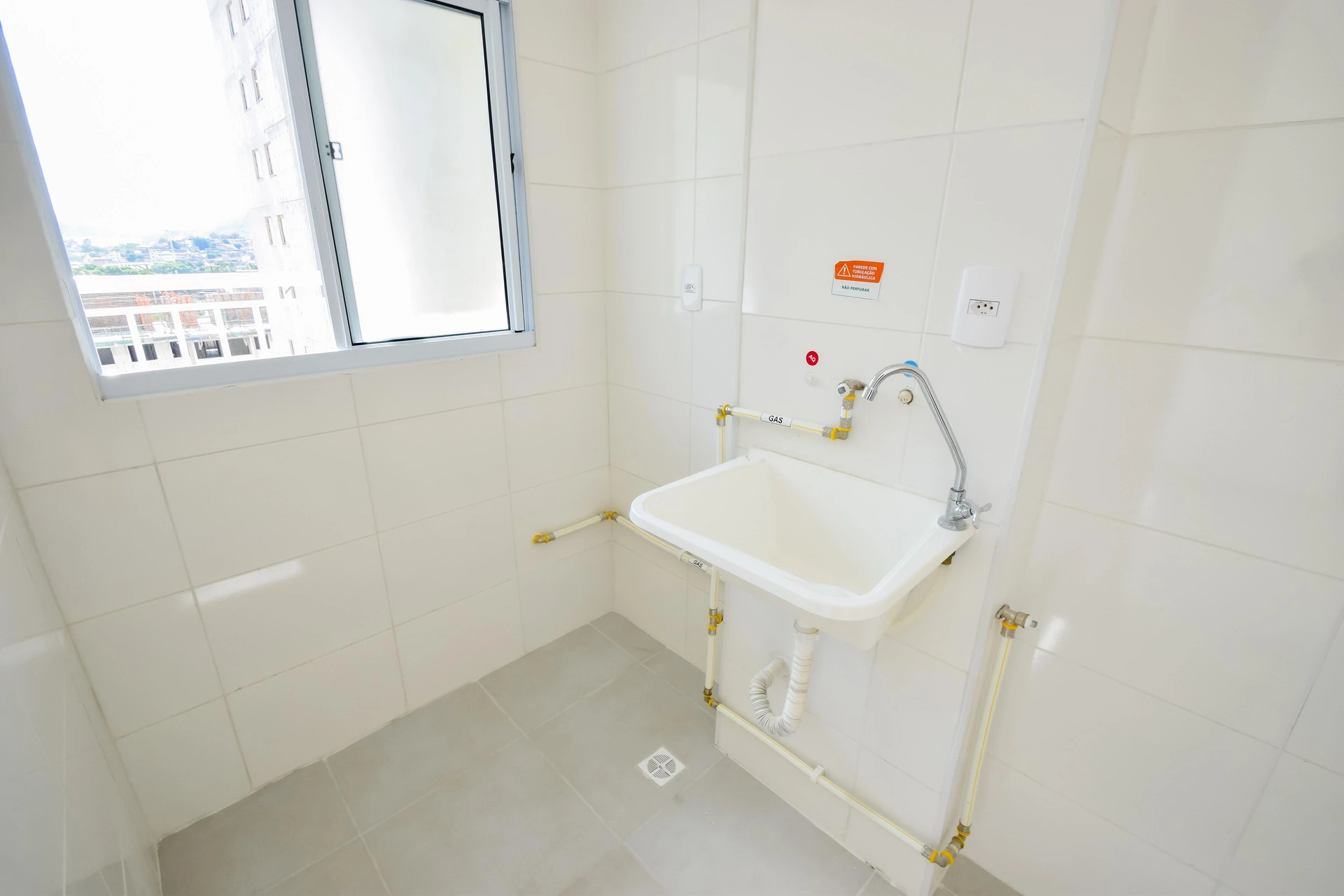 Mountain view in a 2-bedroom apartment, 42 m² — photo 17