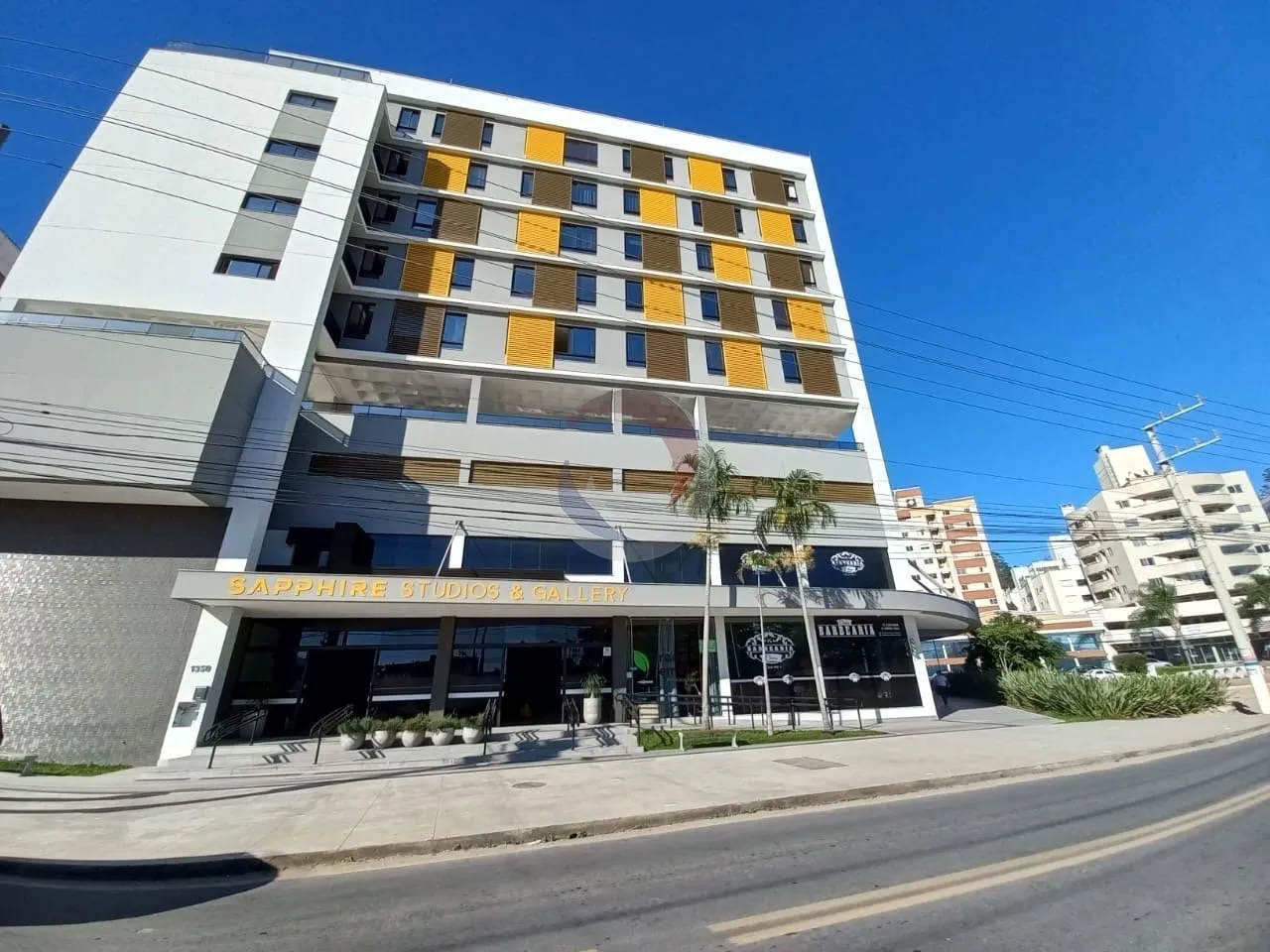 Меблированная студия с кухней открытой планировки, 73 м² — photo 7