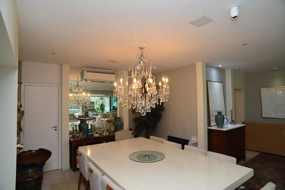 Furnished apartment with 4 en-suites and 5 bathrooms — photo 31