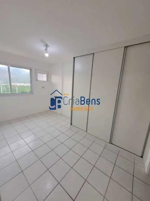 Apartamento com 2 quartos e piscina do condomínio — photo 4