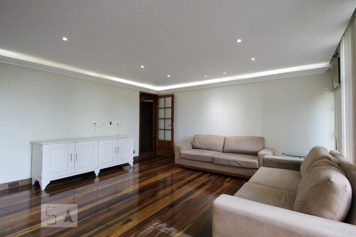 Mountain view in a 3-bedroom apartment, 140 m² — photo 19