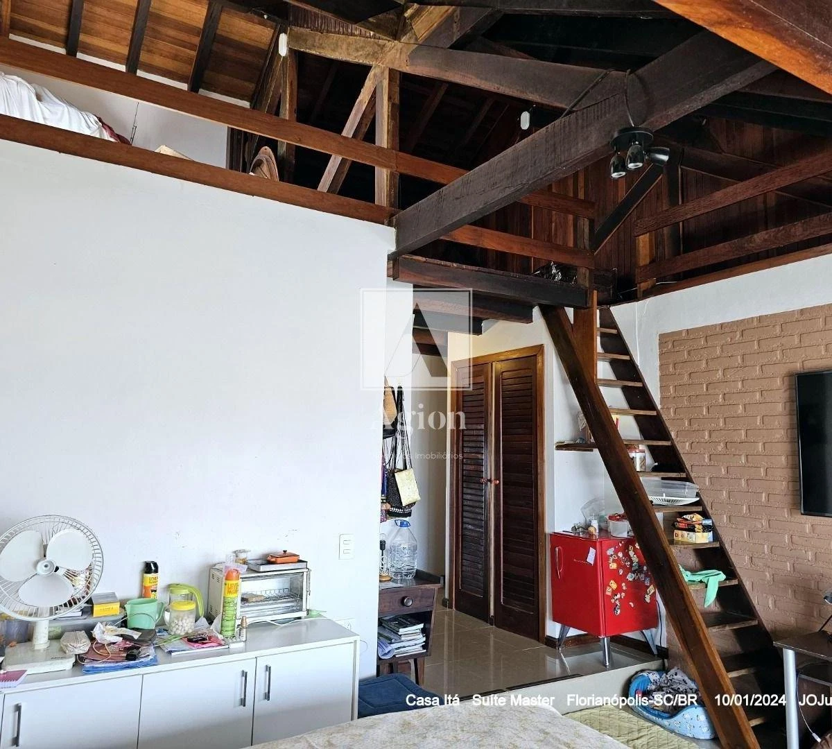Vista al agua y 3 dormitorios: casa de 405 m² — photo 25