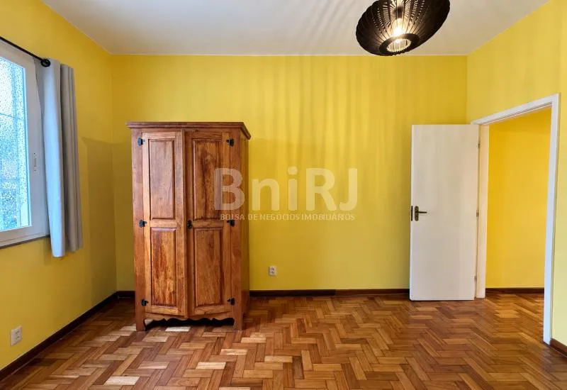 Apartment, 70 m², with wood or laminate floors — photo 11