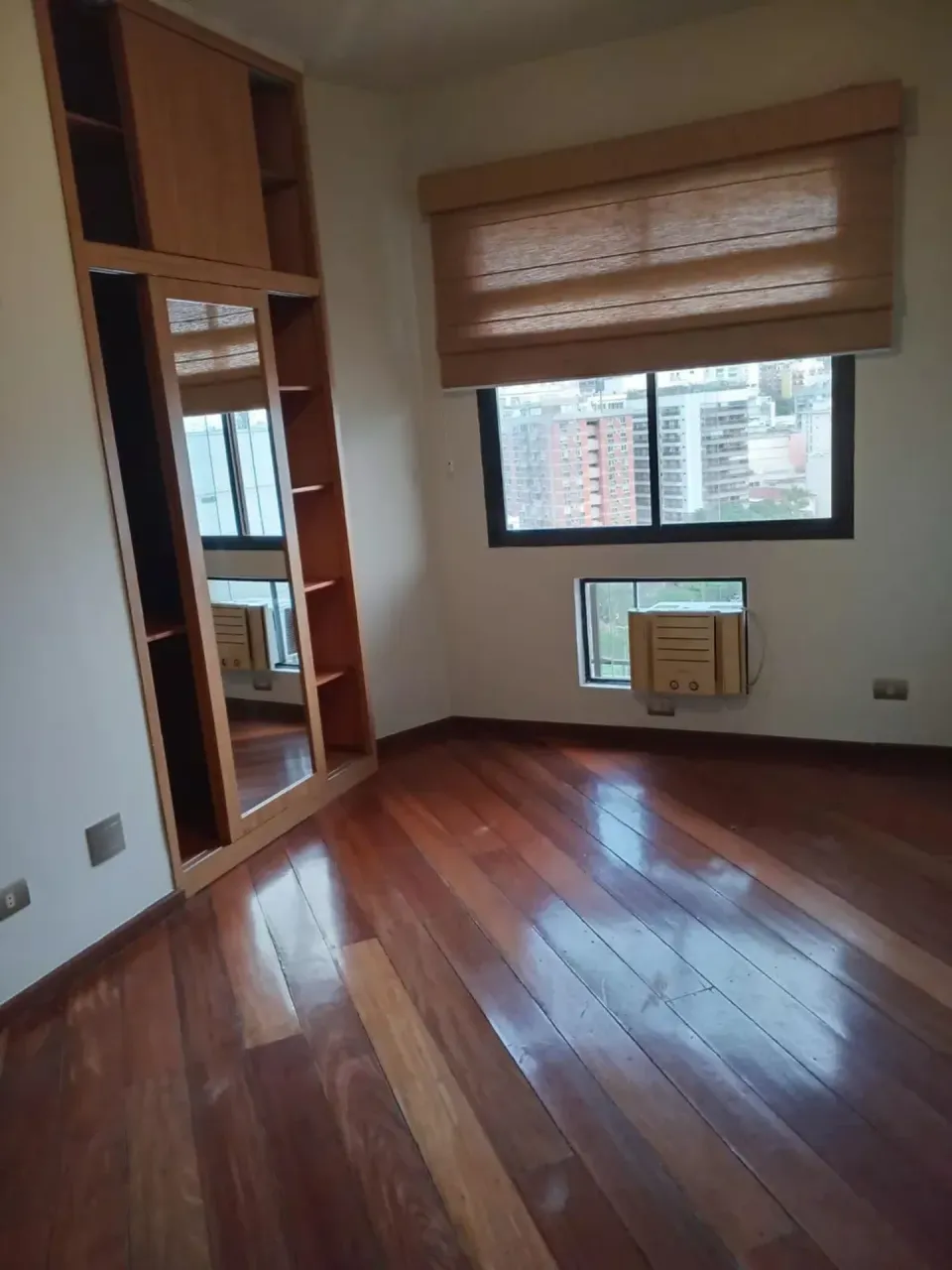 Apartamento com 2 quartos, 2 banheiros e 75 m² — photo 11