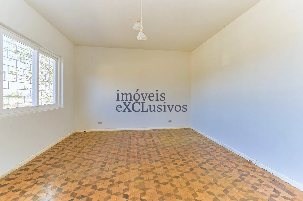 4 quartos e banheira: casa de 187 m² — photo 34