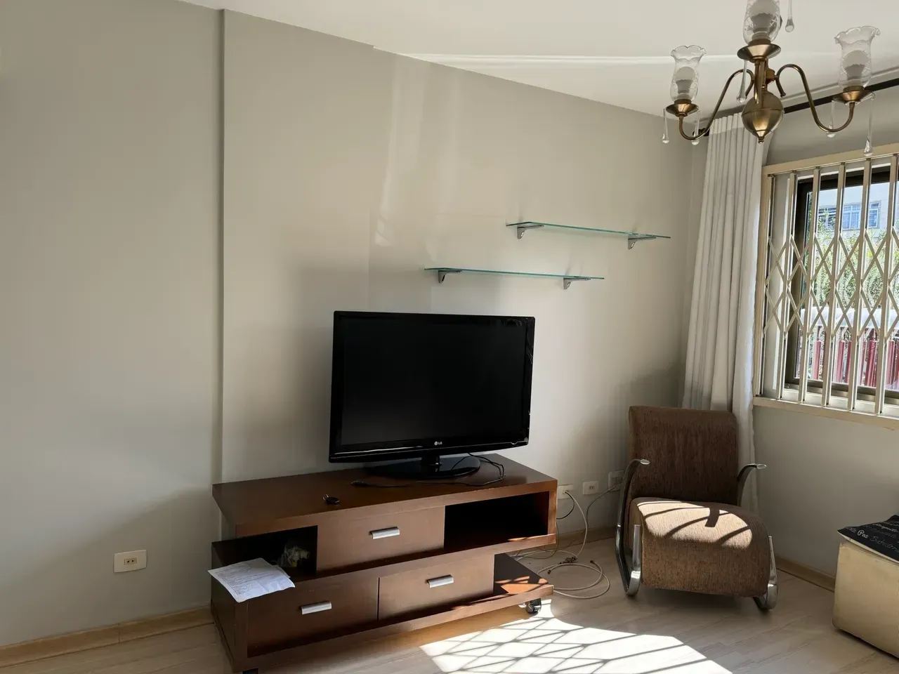One-bedroom apartment with a jacuzzi — photo 21