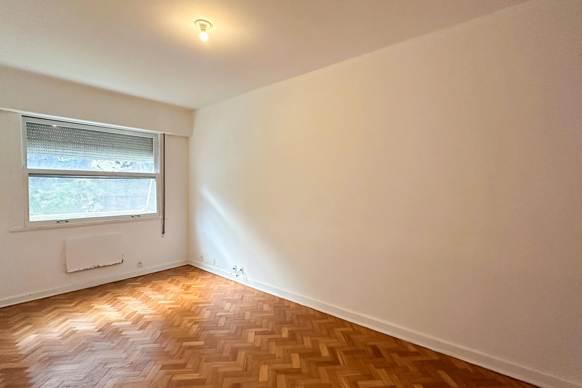 Unfurnished apartment with 3 bedrooms and 4 bathrooms — photo 14