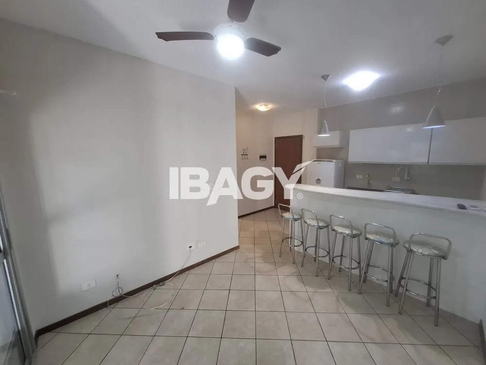 Apartamento de 2 dormitórios com piscina ao ar livre — photo 5