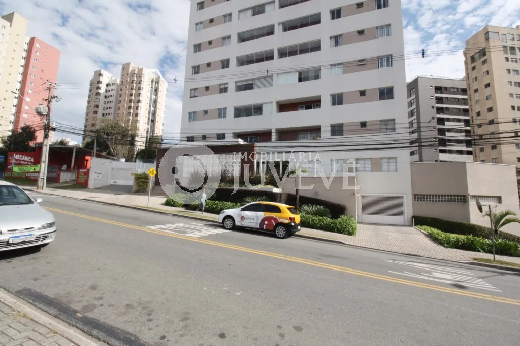 Apartment, 93 m², with a glass-enclosed balcony — photo 67