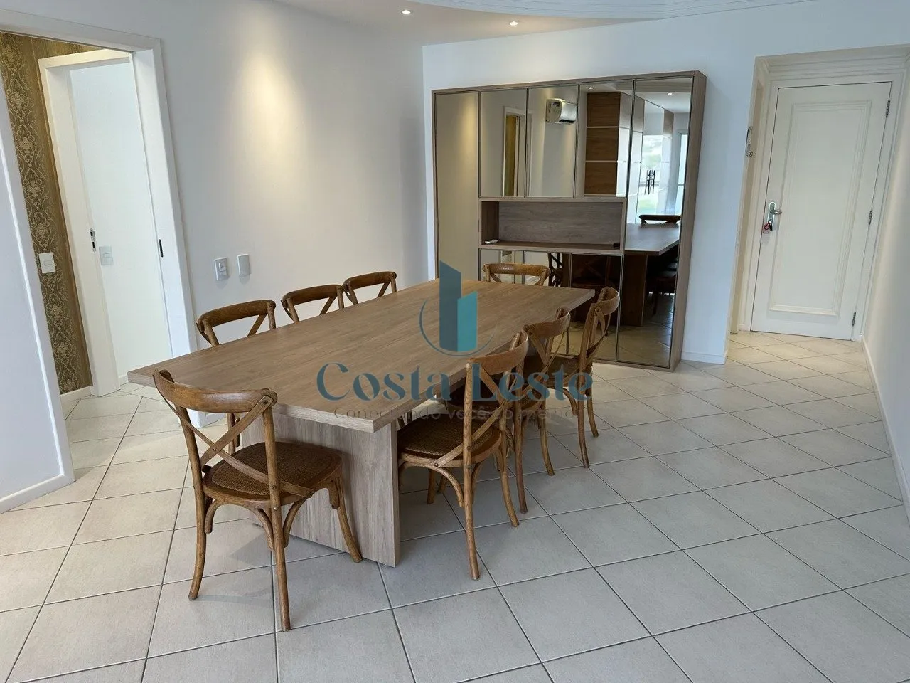 Apartment, 130 m², with a glass-enclosed balcony — photo 13