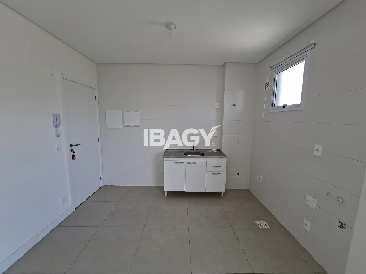 One-bedroom, 22 m² apartment in Florianópolis — photo 2