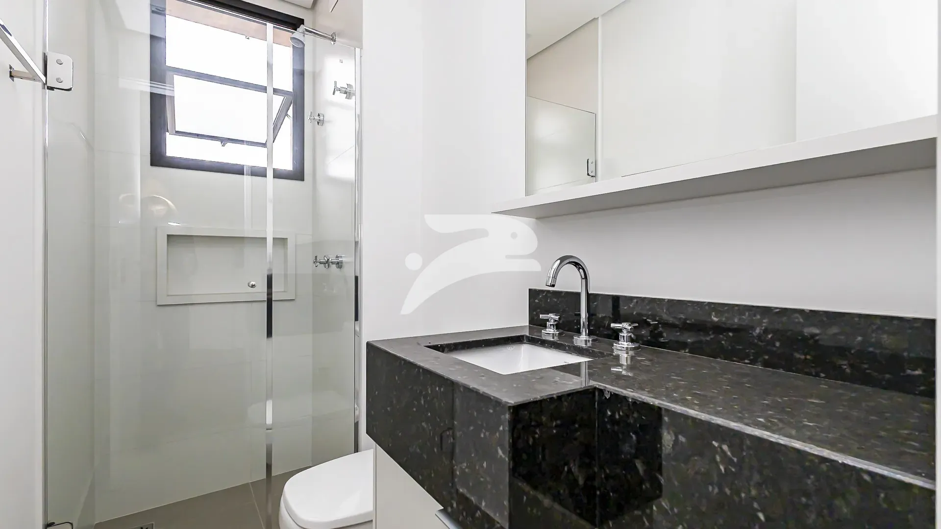 Unfurnished 94 m² apartment with 2 bedrooms and parking — photo 4