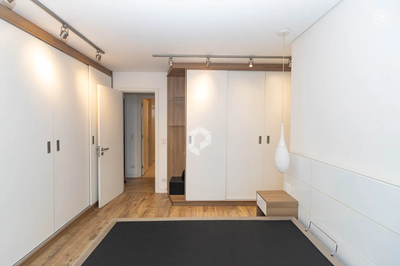 Незамебльована квартира 180 м² з кухнею відкритого плану — photo 12