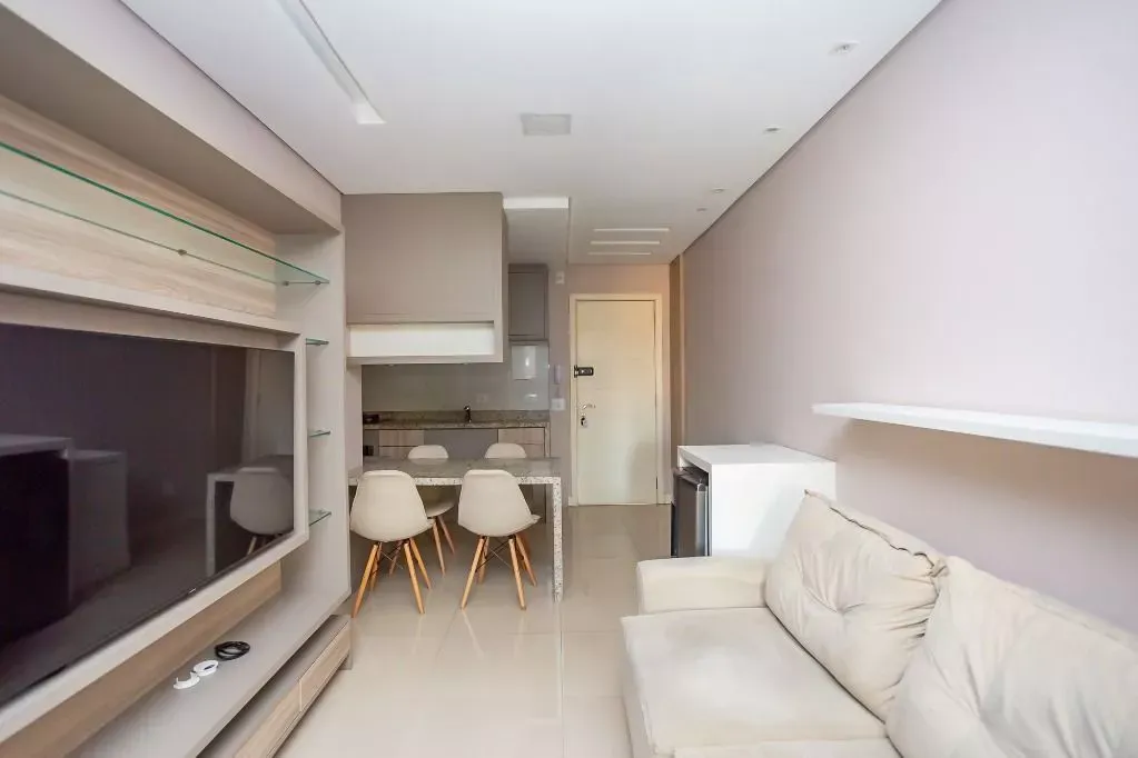 Furnished 1-bedroom apartment with an open kitchen — photo 5