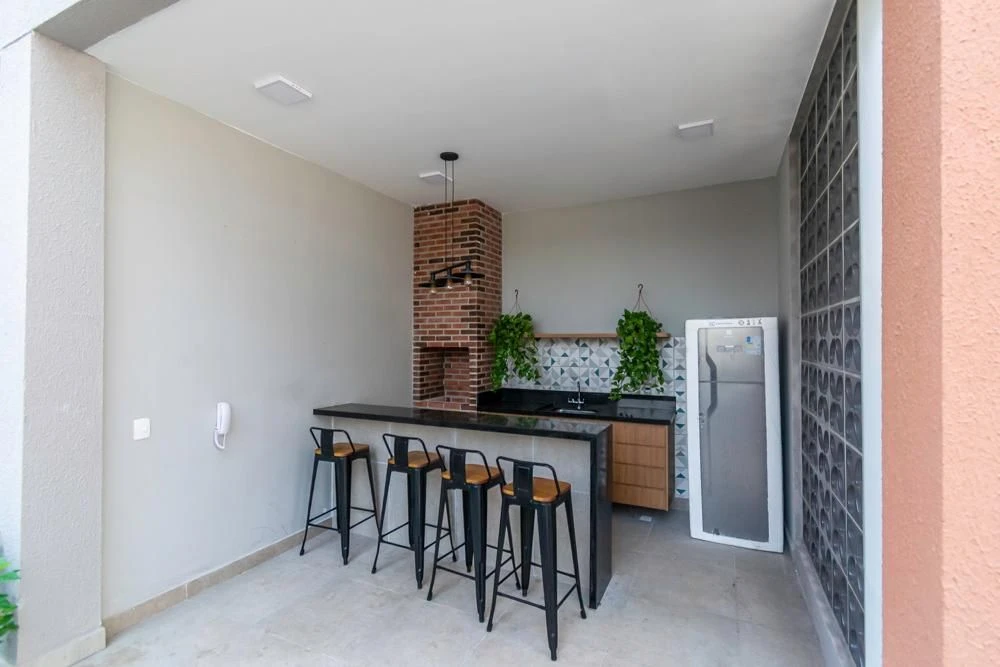 One-bedroom apartment with a washing machine — photo 7