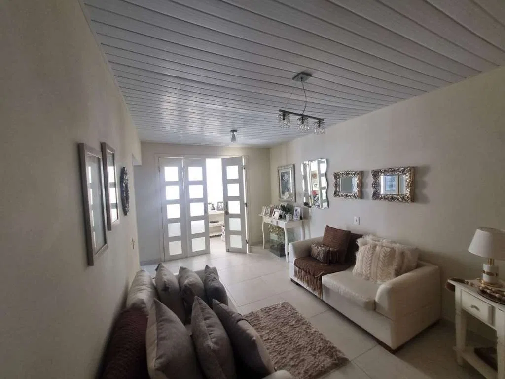 2-bedroom apartment with en-suite baths and terrace BBQ