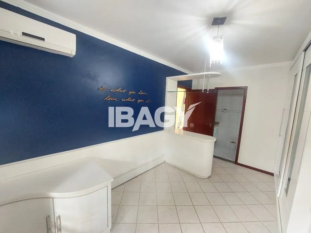 House for rent with 6 bedrooms, 5 suites and 7 bathrooms — photo 40