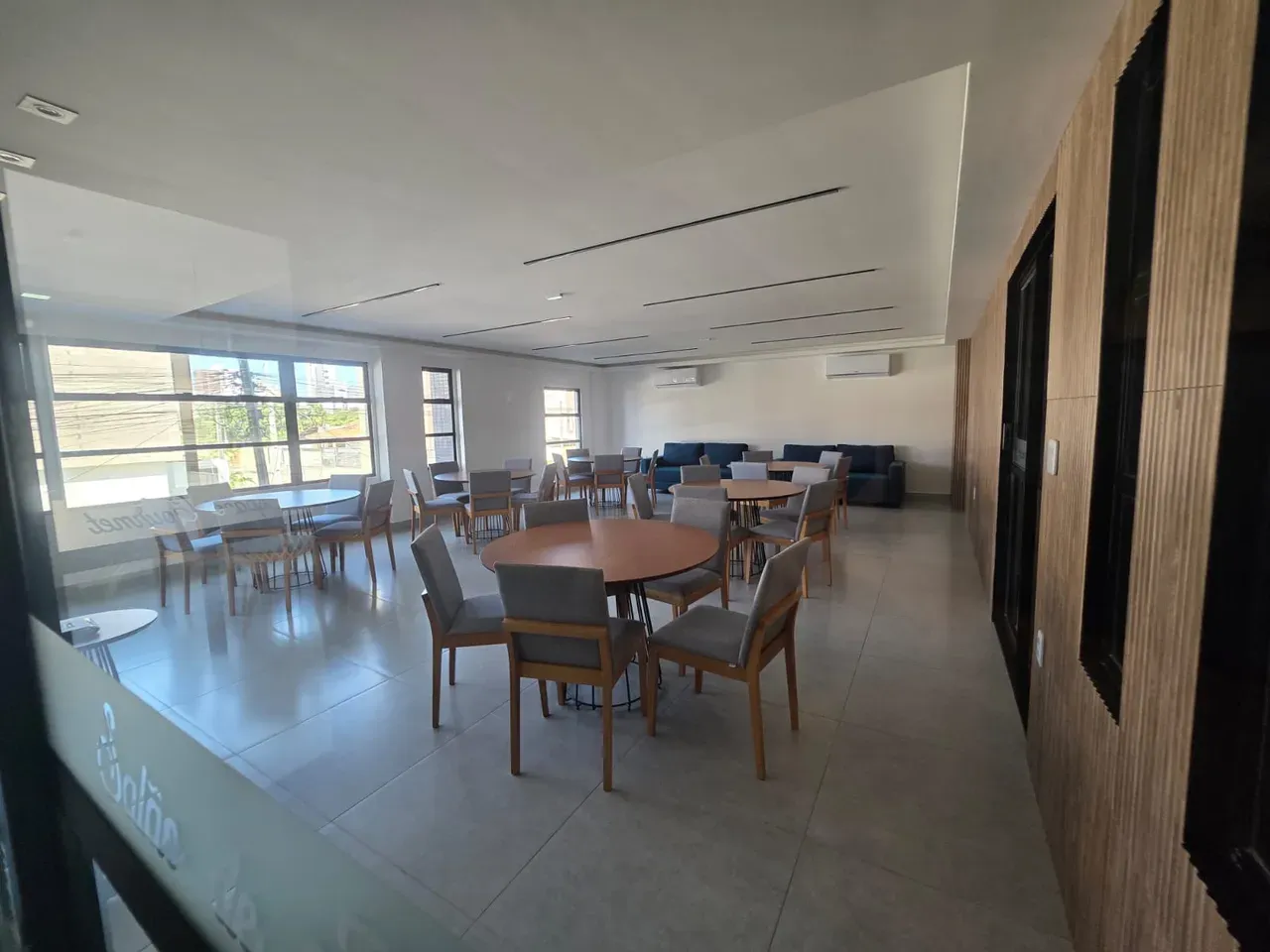 Furnished apartment, 57 m², with a grill on the balcony — photo 29