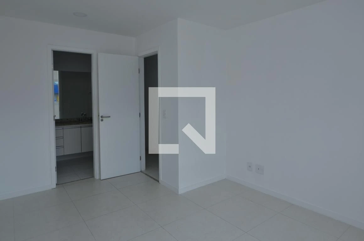 Furnished apartment, 90 m², with a grill on the balcony — photo 51