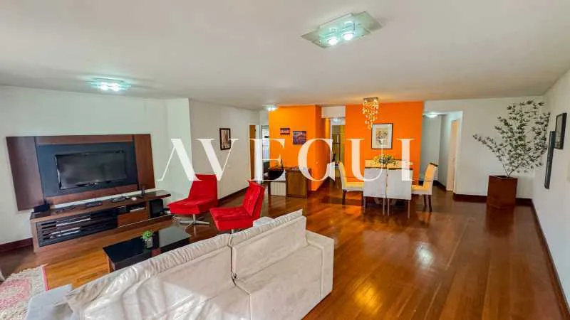 Furnished 180 m² apartment with 2 bedrooms and balcony — photo 13