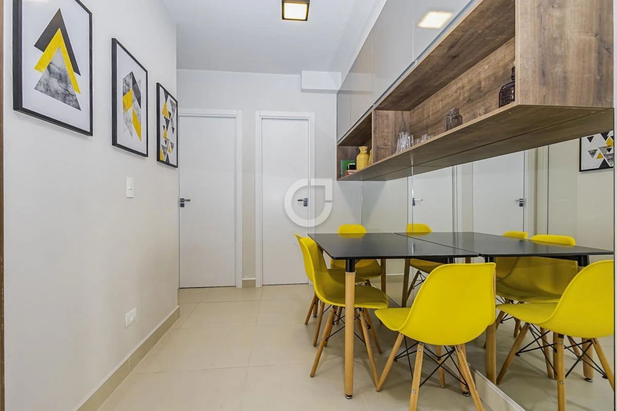 Apartment with 2 bedrooms and an open-plan kitchen — photo 4