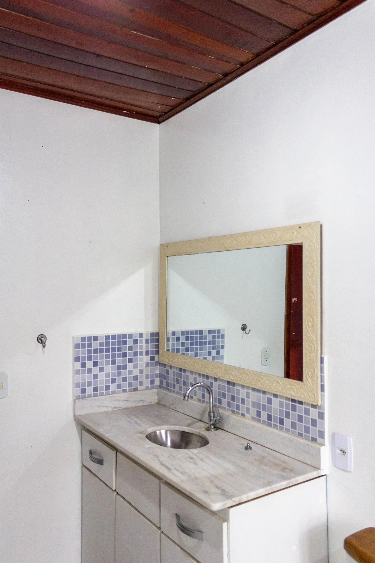 Casa de 3 dormitorios con bañera — photo 22