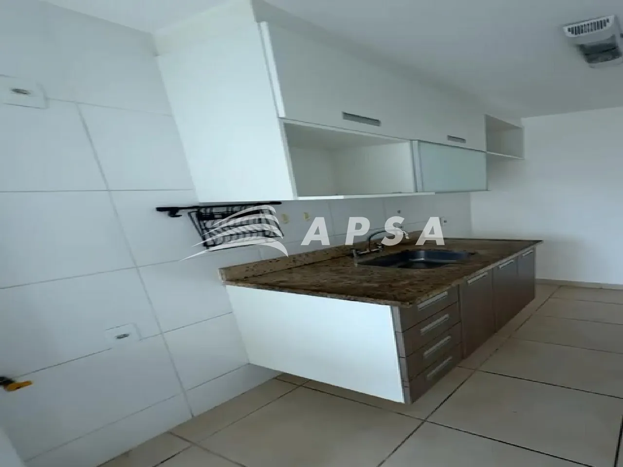 Apartamento de 2 quartos com cozinha integrada e varanda — photo 5