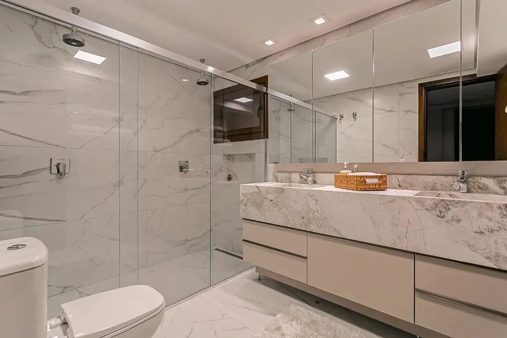 Furnished house with 7 bedrooms and 700 m² — photo 35