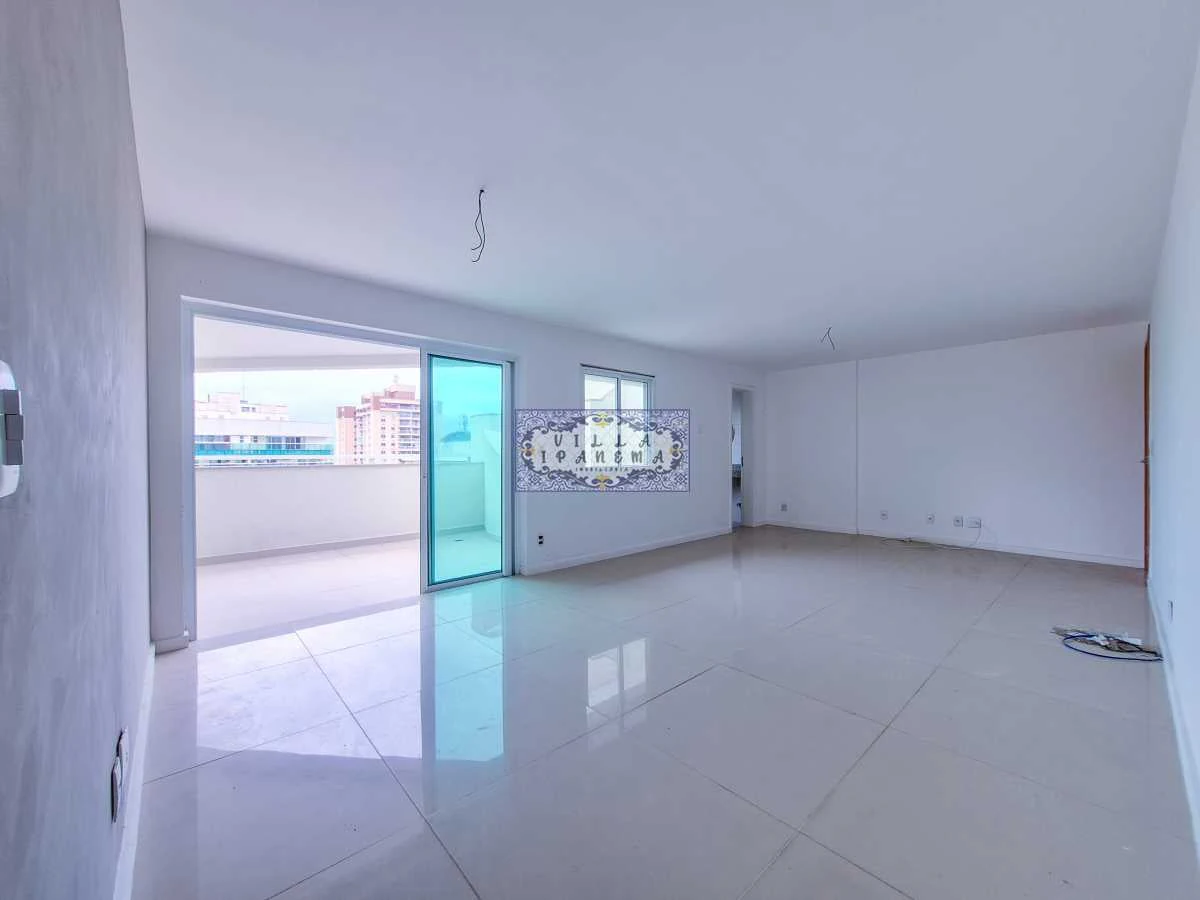 Apartment, 381 m², with a water view — photo 17