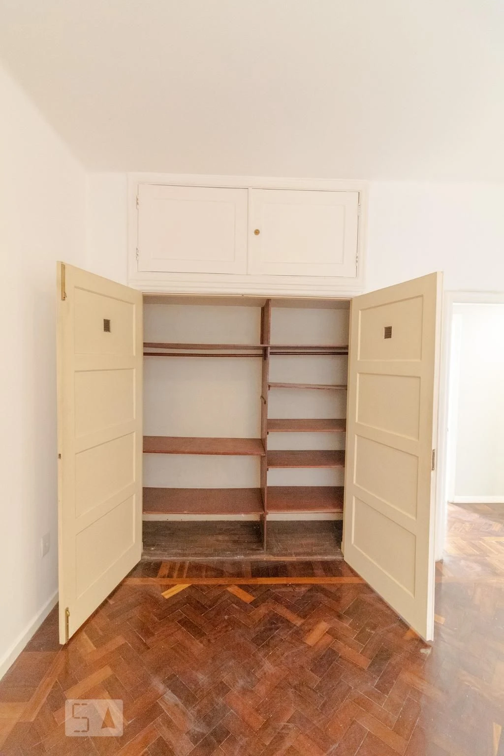 Apartment, 200 m², with a bathtub — photo 9