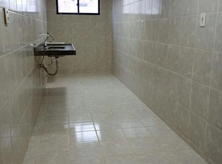 First-floor apartment with 3 bedrooms, 1 en-suite and balcony — photo 2