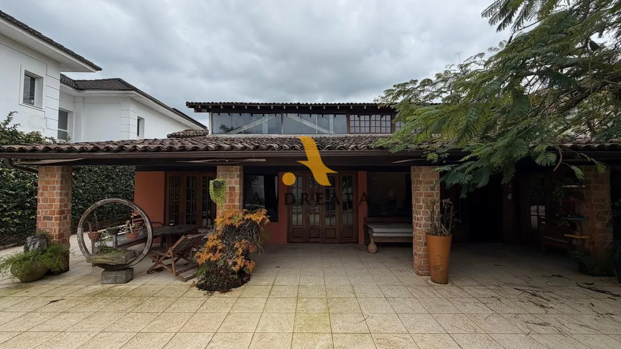 Unfurnished house with 4 bedrooms and balcony grill — photo 11