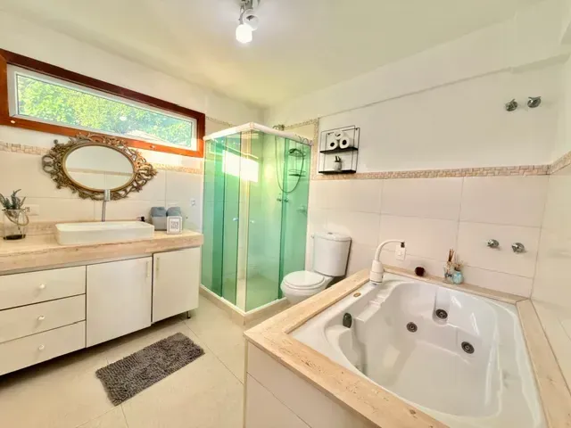 Furnished house with 4 bedrooms and 5 bathrooms — photo 8