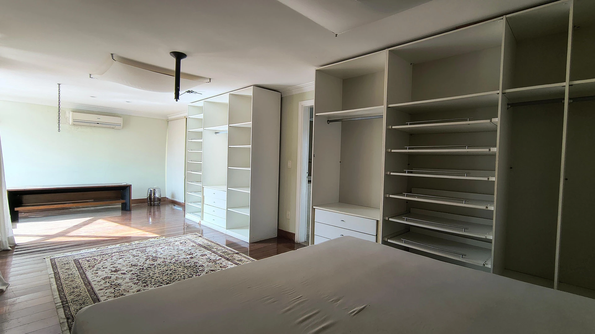 Furnished house with 7 bedrooms and open-plan kitchen — photo 6
