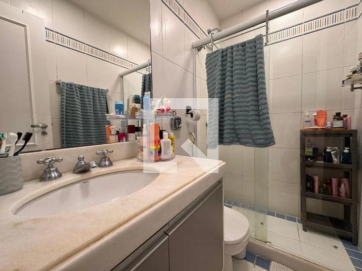 5-bedroom house with a bathtub in Rio de Janeiro — photo 40