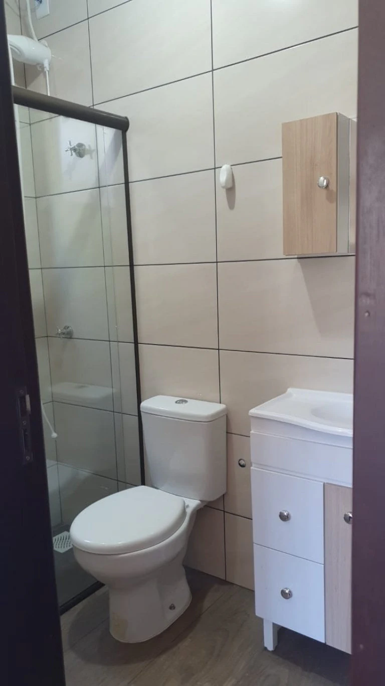 Wood or laminate floors in a 3-bedroom house, 84 m² — photo 5