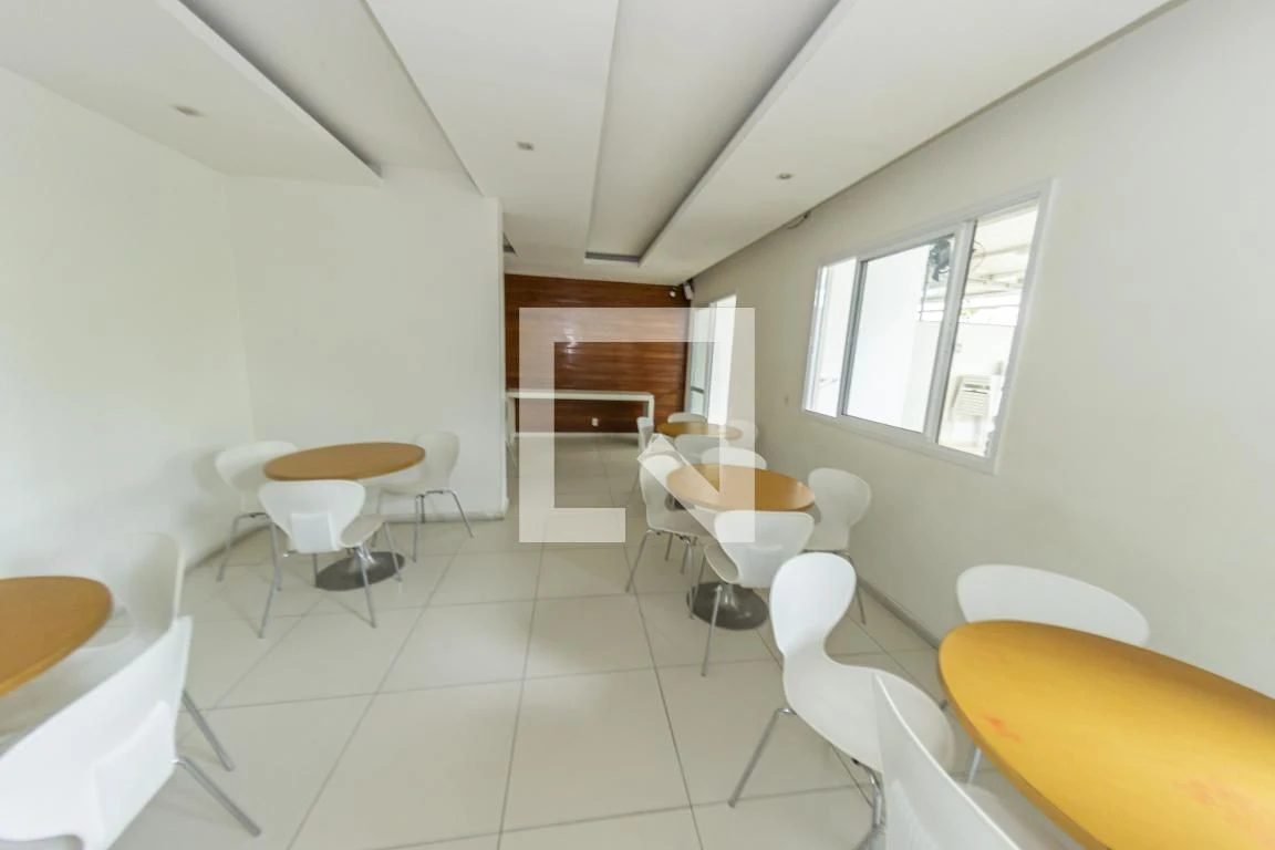 Furnished 2-bedroom apartment with 1 bath and parking — photo 41