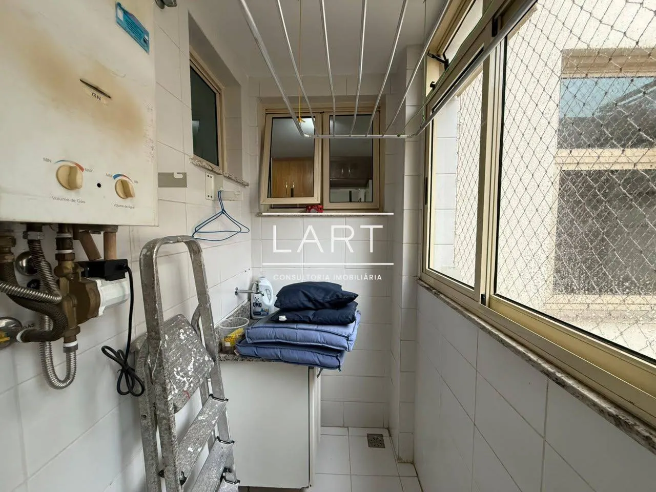 Apartamento de 3 quartos em condomínio com piscina — photo 29