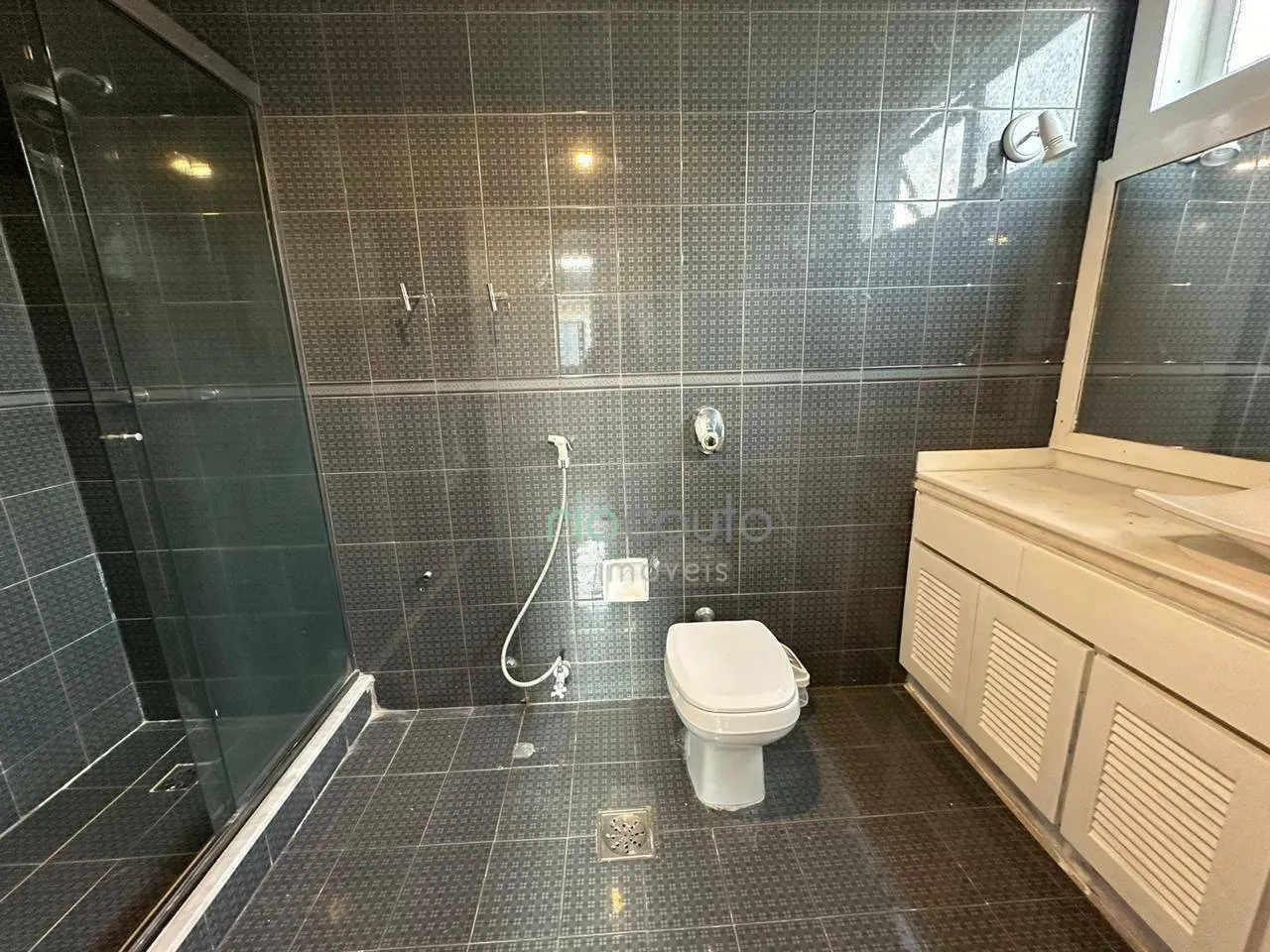 Casa com 5 quartos, 990 m² e 2 vagas, perto das janelas — photo 22