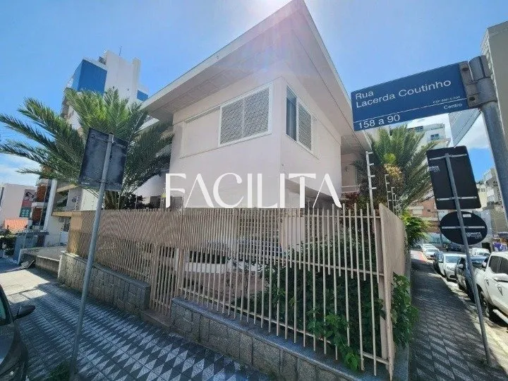 House for rent with 4 bedrooms and a private garden