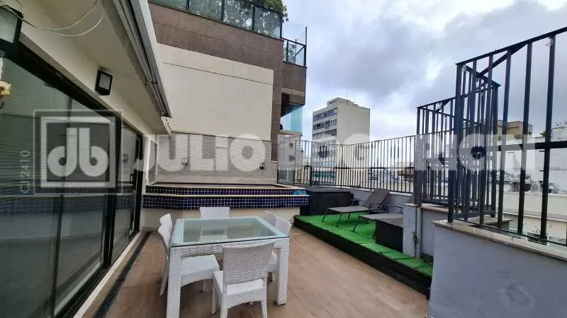 4-bedroom apartment with floor-to-ceiling windows — photo 31