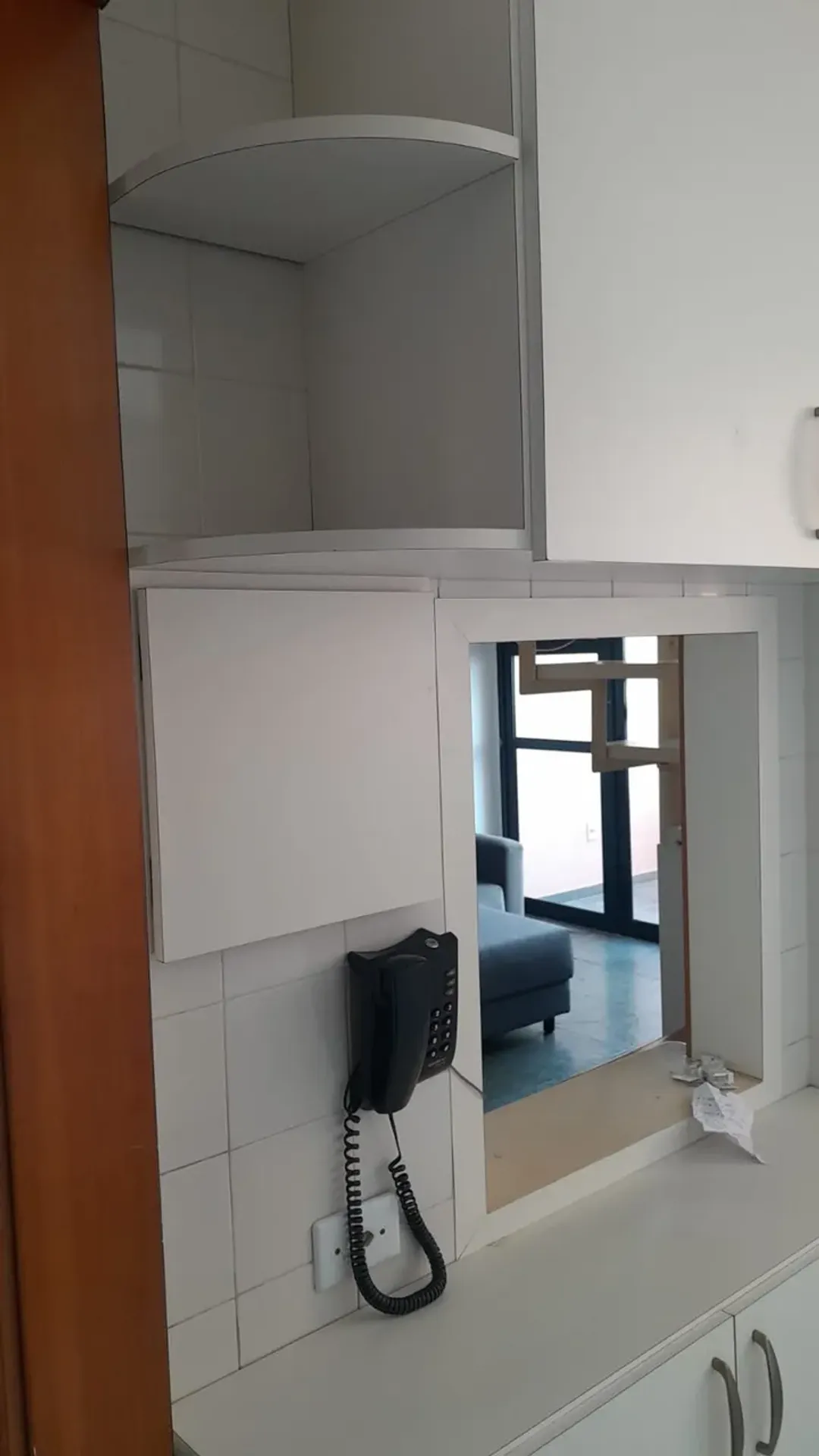 Квартира на 11-м этаже с грилем на балконе — photo 36