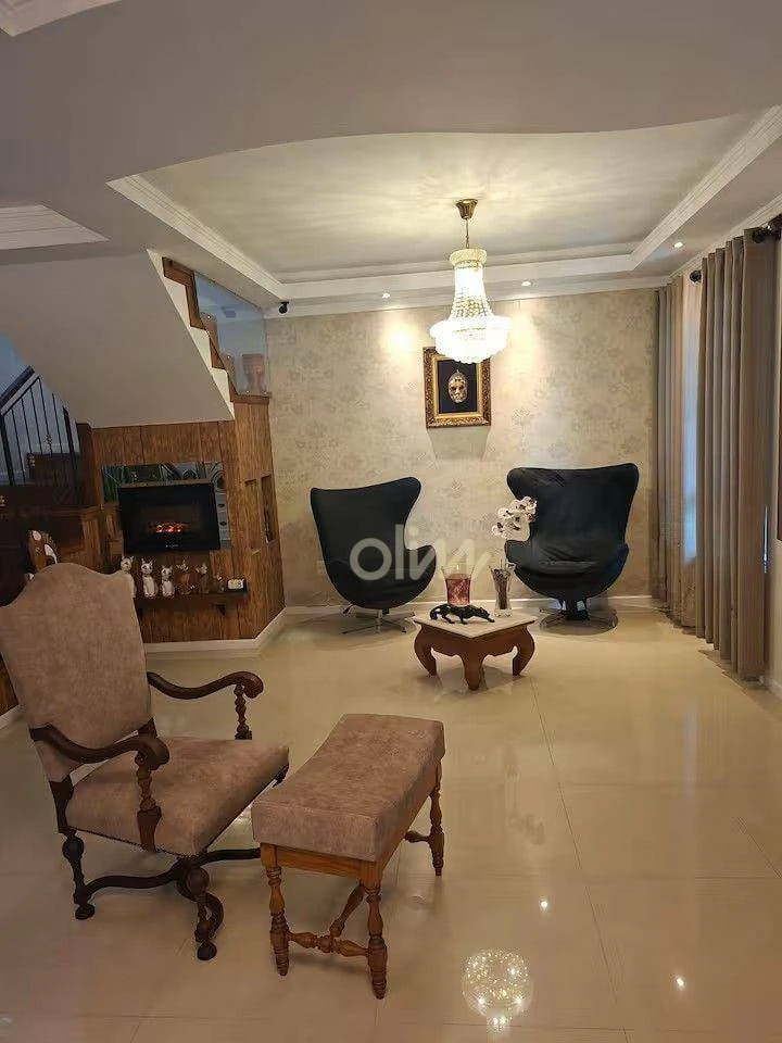 Casa com 4 dormitórios e jardim privativo — photo 4