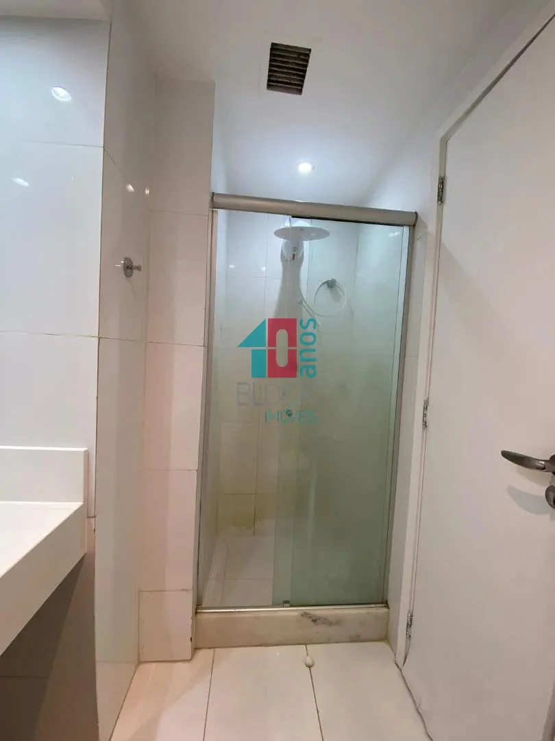 144 m² apartment with a home office and a water view — photo 14