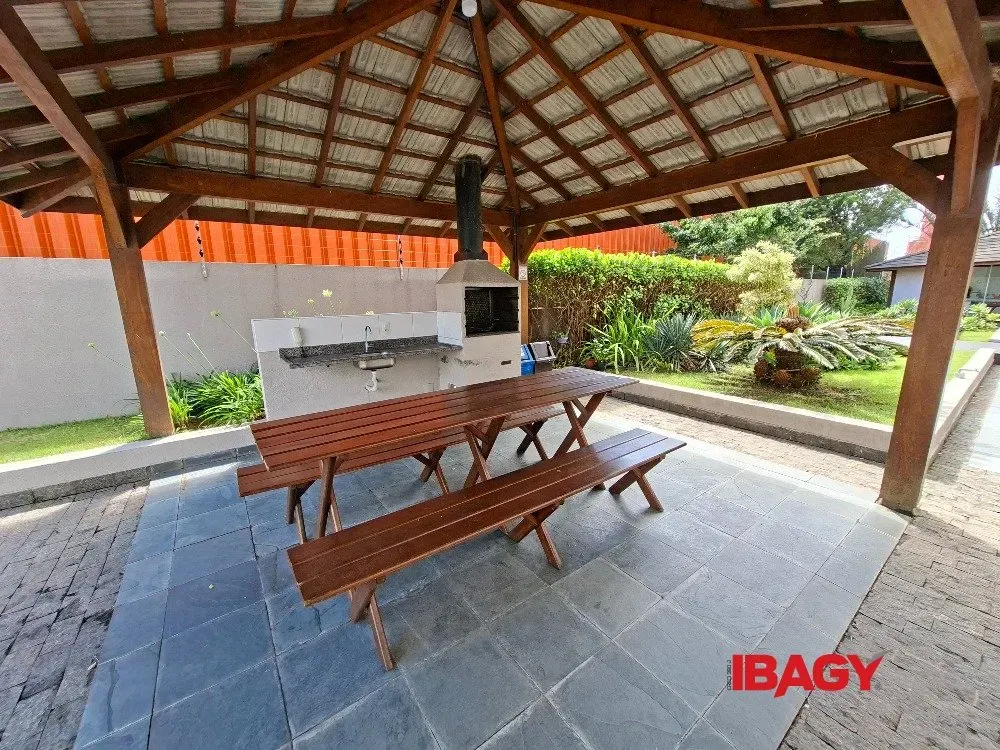 Furnished 95 m² apartment with 2 bedrooms and a desk — photo 50