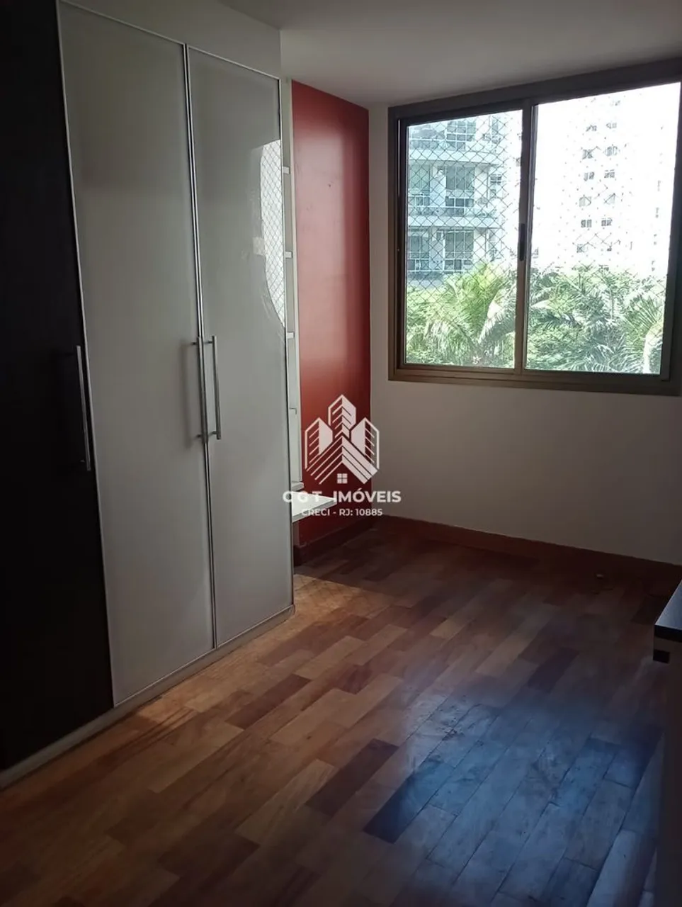 4-bedroom apartment with built-in wardrobes — photo 6