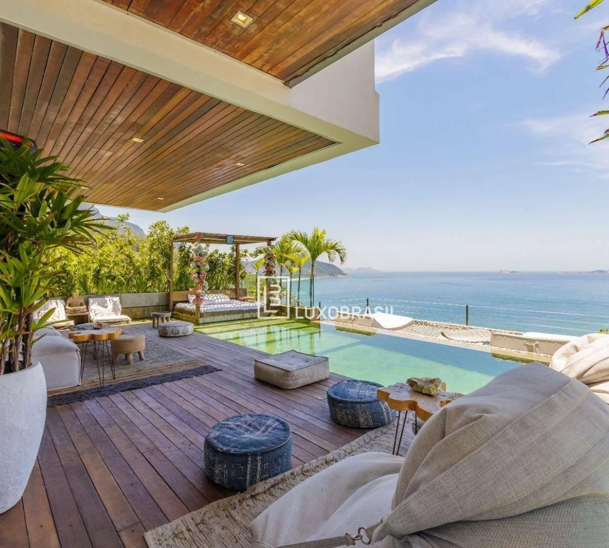 Furnished 800 m² house with 5 en-suite bedrooms — photo 26