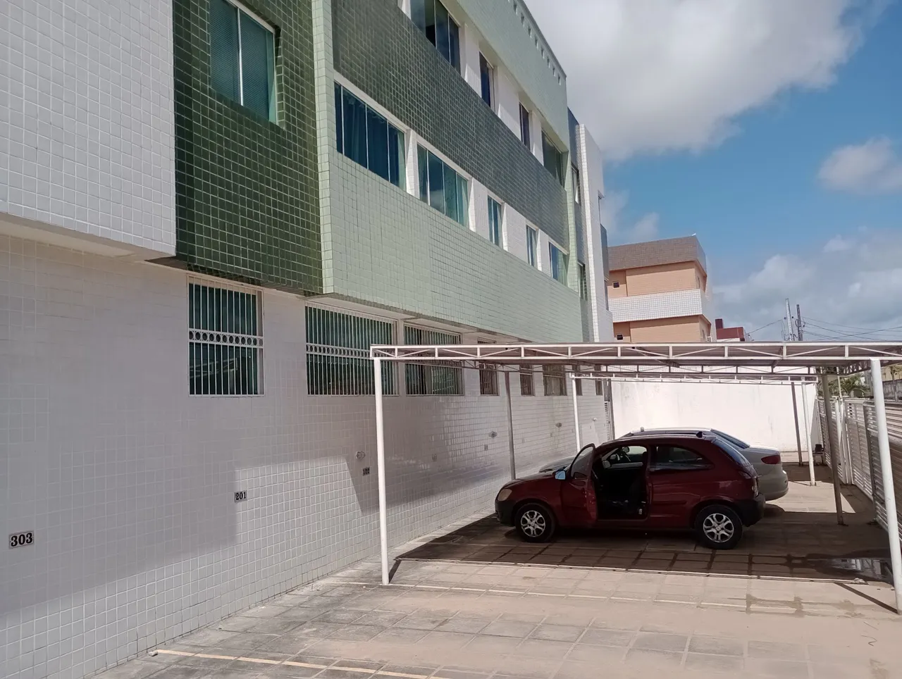 2-bedroom apartment, 52 m² — photo 2