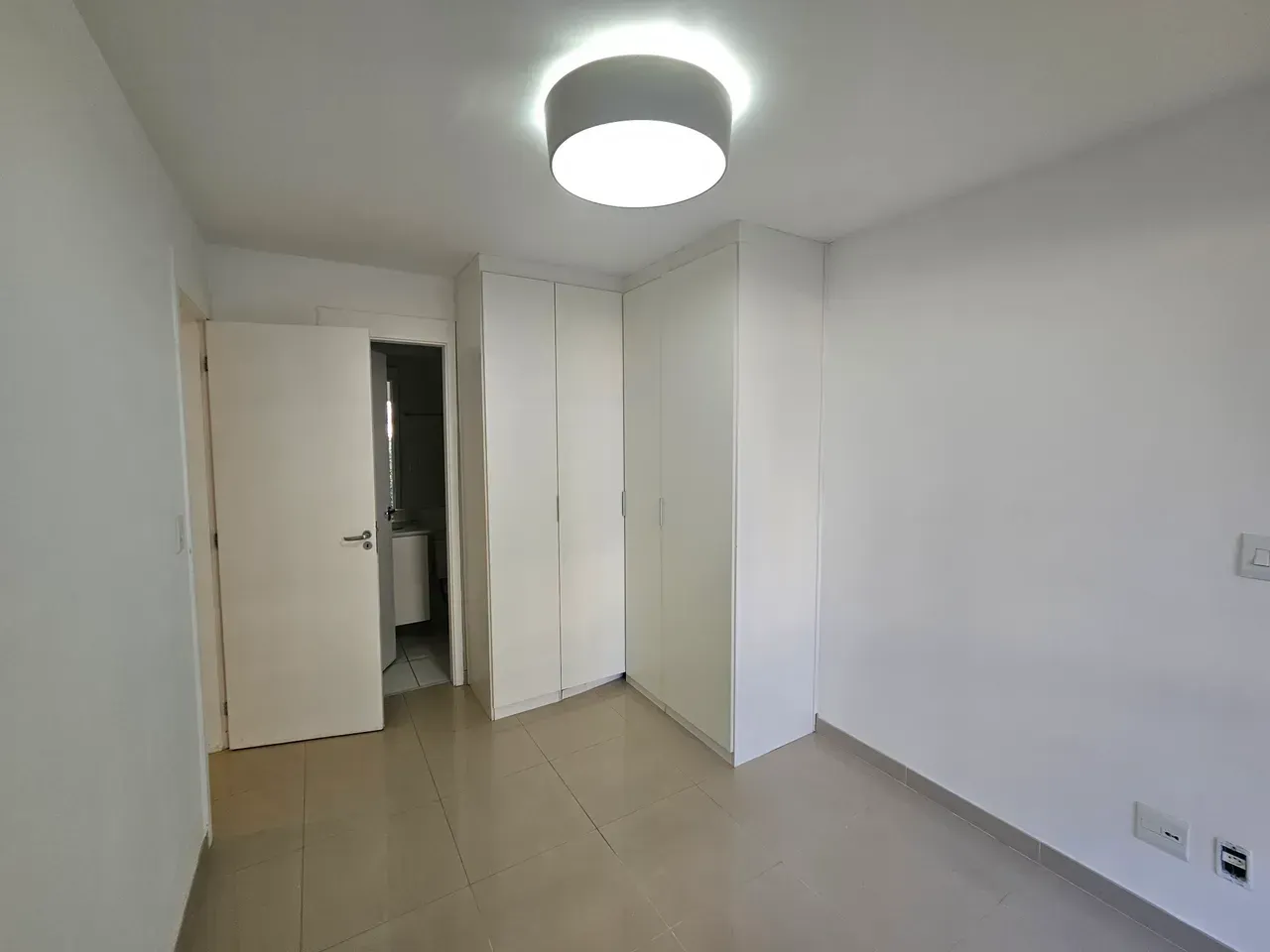 Apartment with 2 bedrooms, 3 bathrooms and 2 parking spots — photo 12