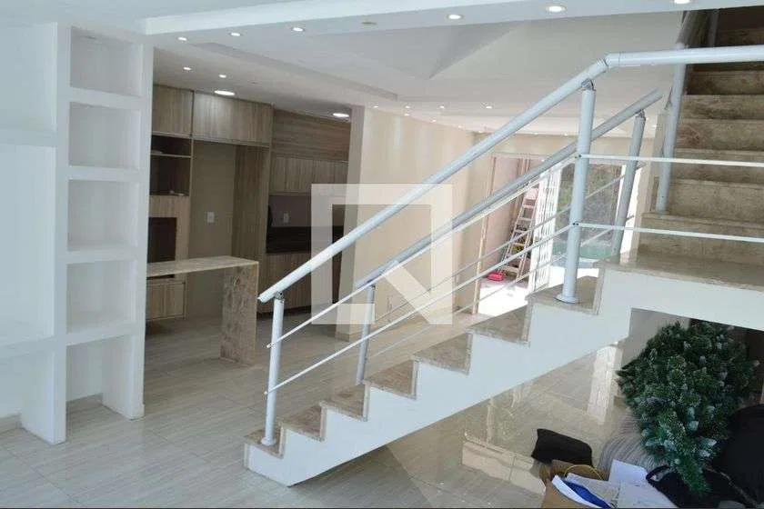 Casa de 390 m² com banheira e vista para as montanhas — photo 2